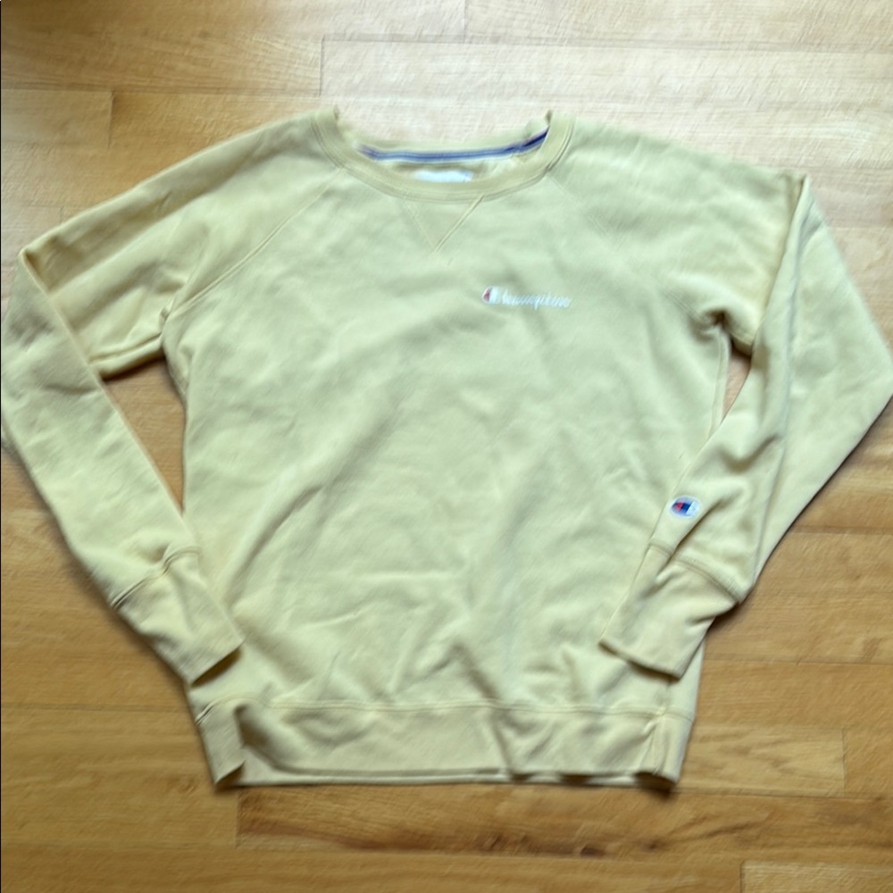 Champion Yellow Crewneck Sweater Soft Casual ladies teen sz small